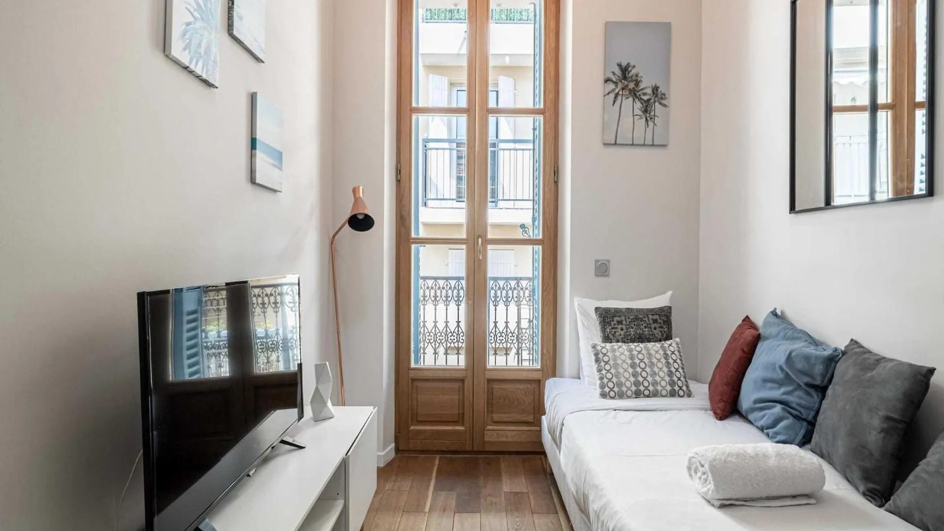 Bright Duplex-Cannes Centre -Mobility Lease 0*, Cannes
